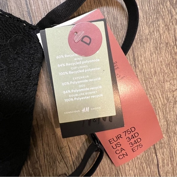 NWT H&M Black Lace Push Up Bra With Adjustable Straps Size 34D - Picture 8 of 9